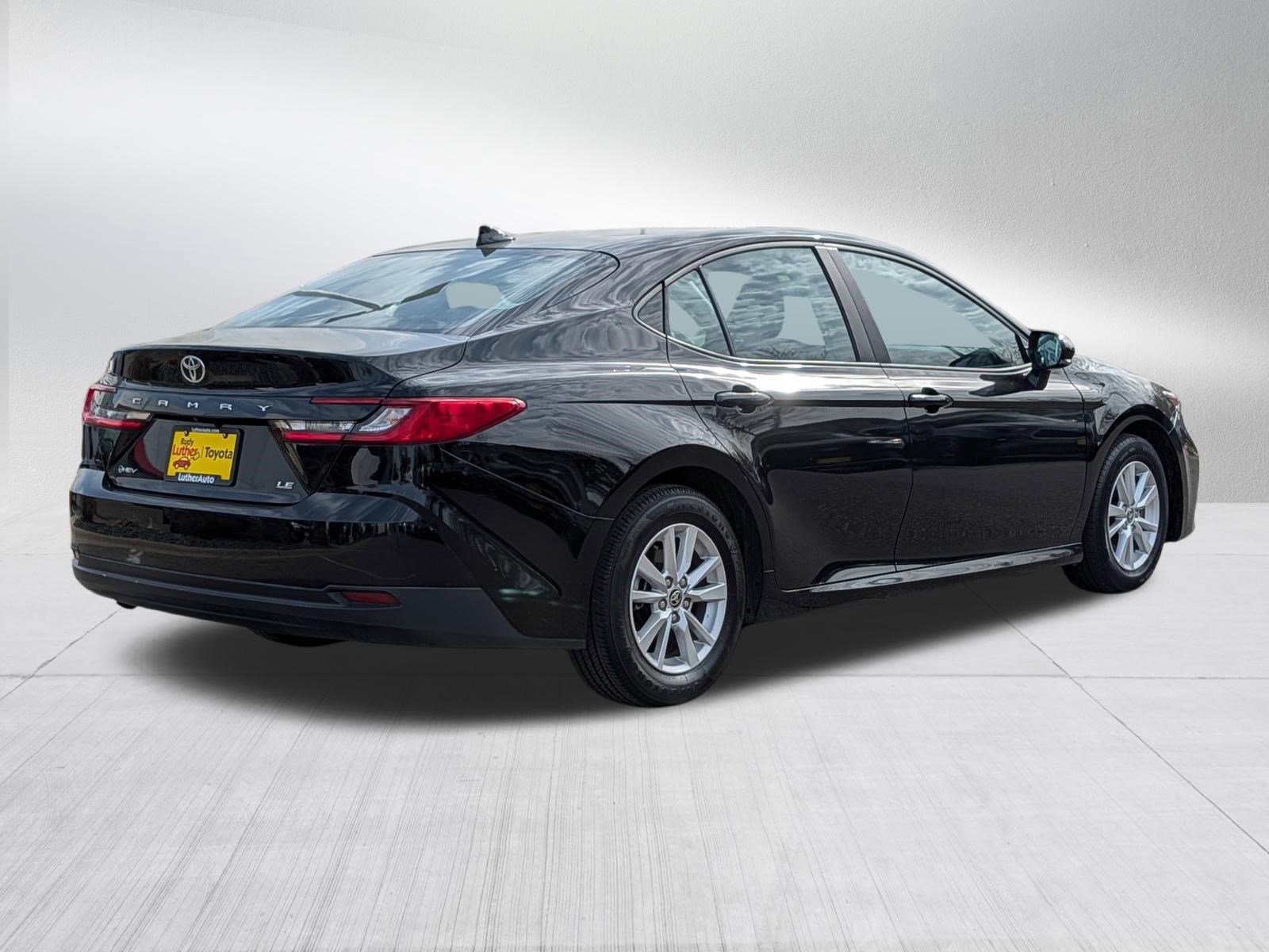 Certified 2025 Toyota Camry LE FWD image 8