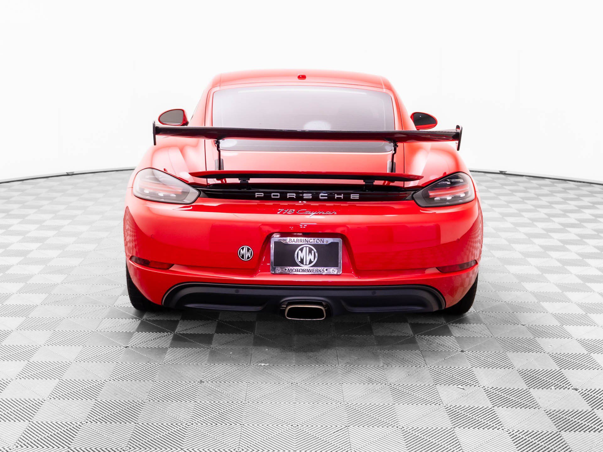 Used 2024 Porsche 718 Cayman RWD image 4