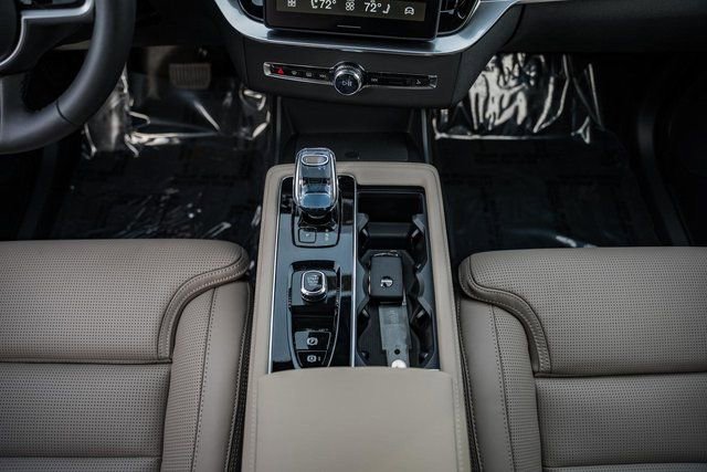 New 2026 Volvo XC90 B6 Ultra w/ Protection Package Premier image 25