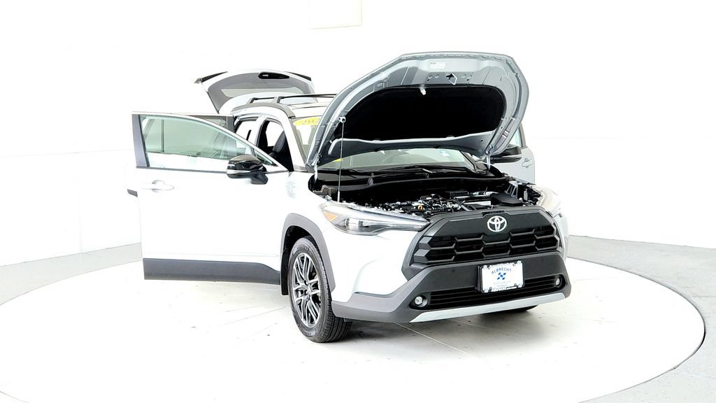 Certified 2026 Toyota Corolla Cross XLE w/ Convenience Package AWD/4WD image 9