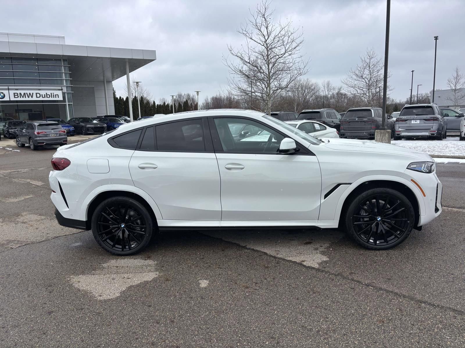 New 2026 BMW X6 xDrive40i image 8