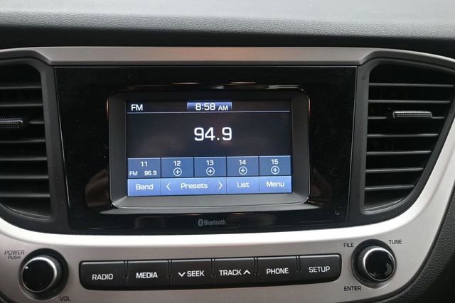 Used 2022 Hyundai Accent SE FWD image 17
