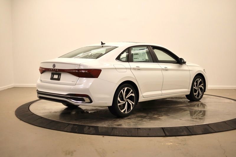 New 2026 Volkswagen Jetta SEL image 3