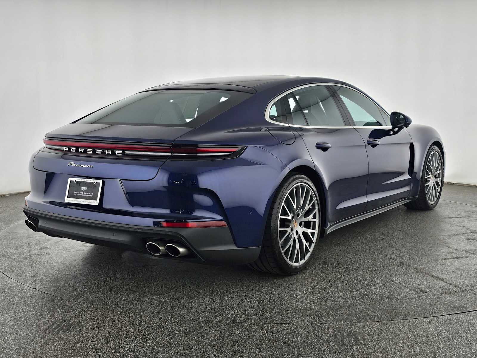 Used 2024 Porsche Panamera 4 image 15
