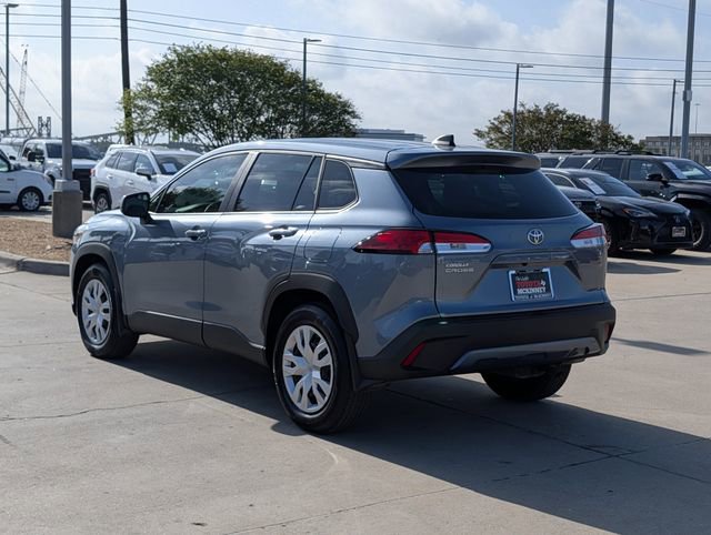 Used 2025 Toyota Corolla Cross L FWD image 10
