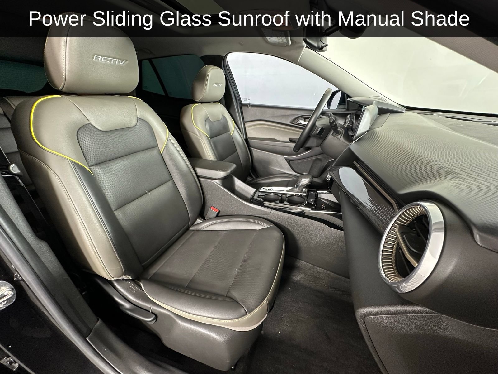 Used 2025 Chevrolet Trax ACTIV w/ Sunroof Package FWD image 5
