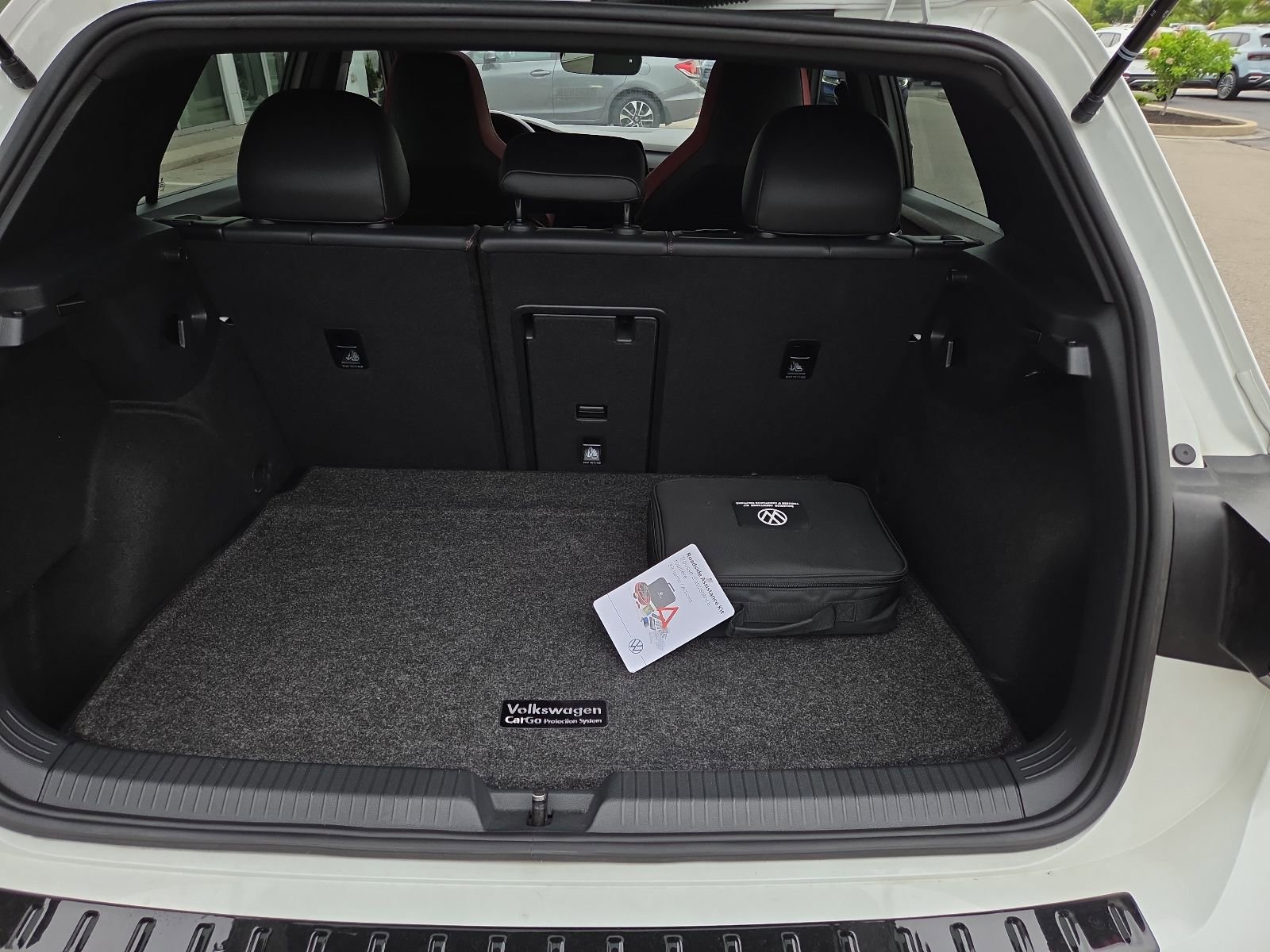 Certified 2022 Volkswagen GTI SE w/ SE Leather Package FWD image 11