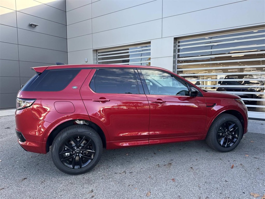 New 2025 Land Rover Discovery Sport S image 7