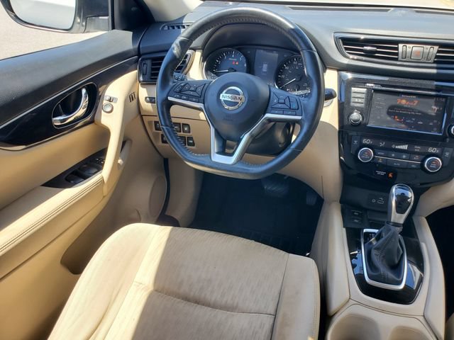 Used 2019 Nissan Rogue SV w/ Premium Package FWD image 33