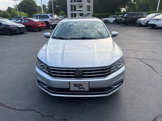 Used 2017 Volkswagen Passat 1.8T SE FWD image 9