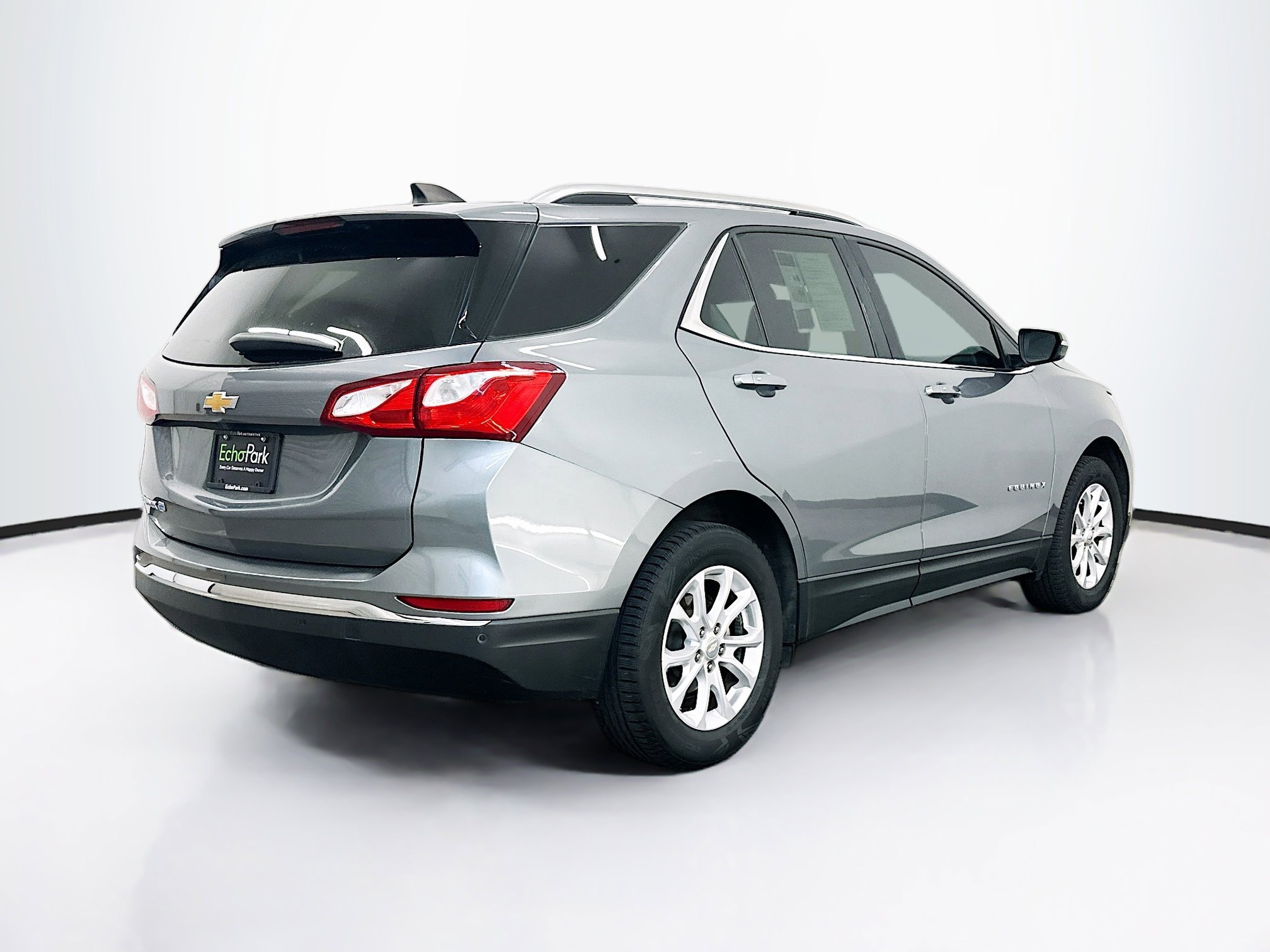 Used 2018 Chevrolet Equinox LT w/ Sun & Infotainment Package image 9