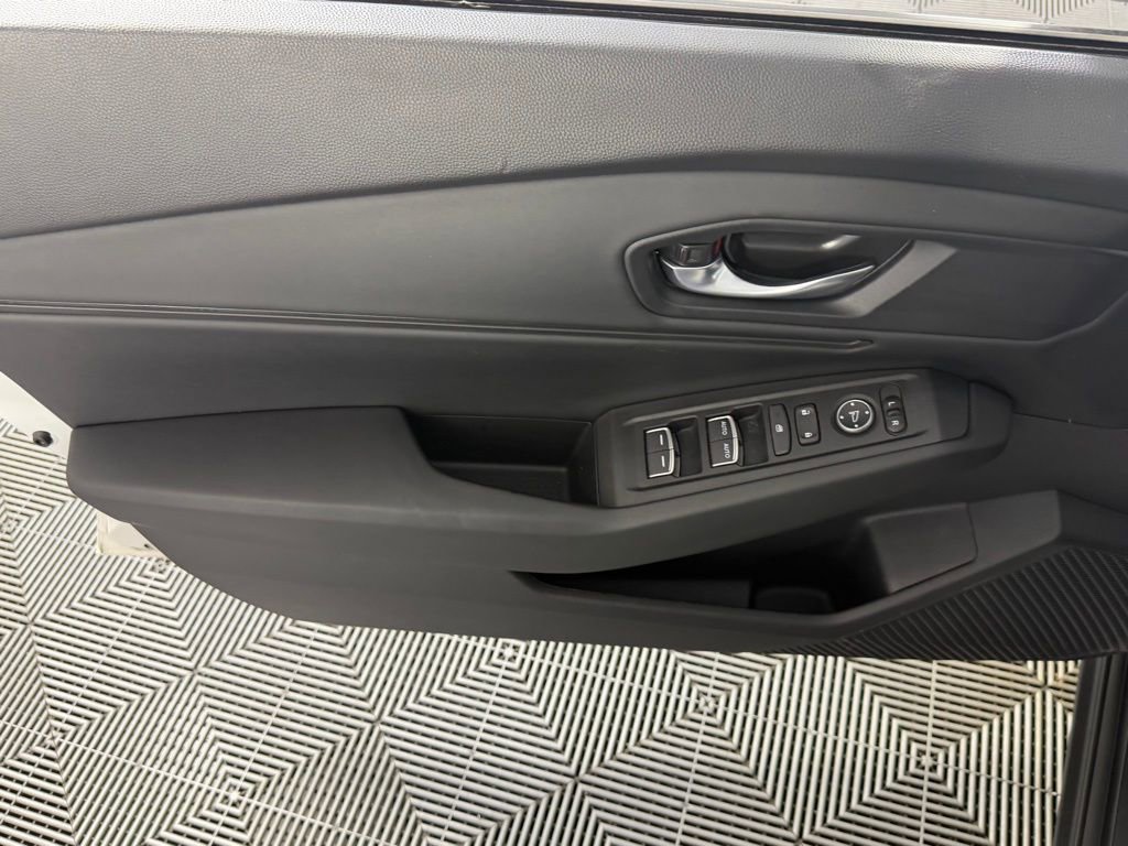 Used 2025 Honda Accord SE image 21