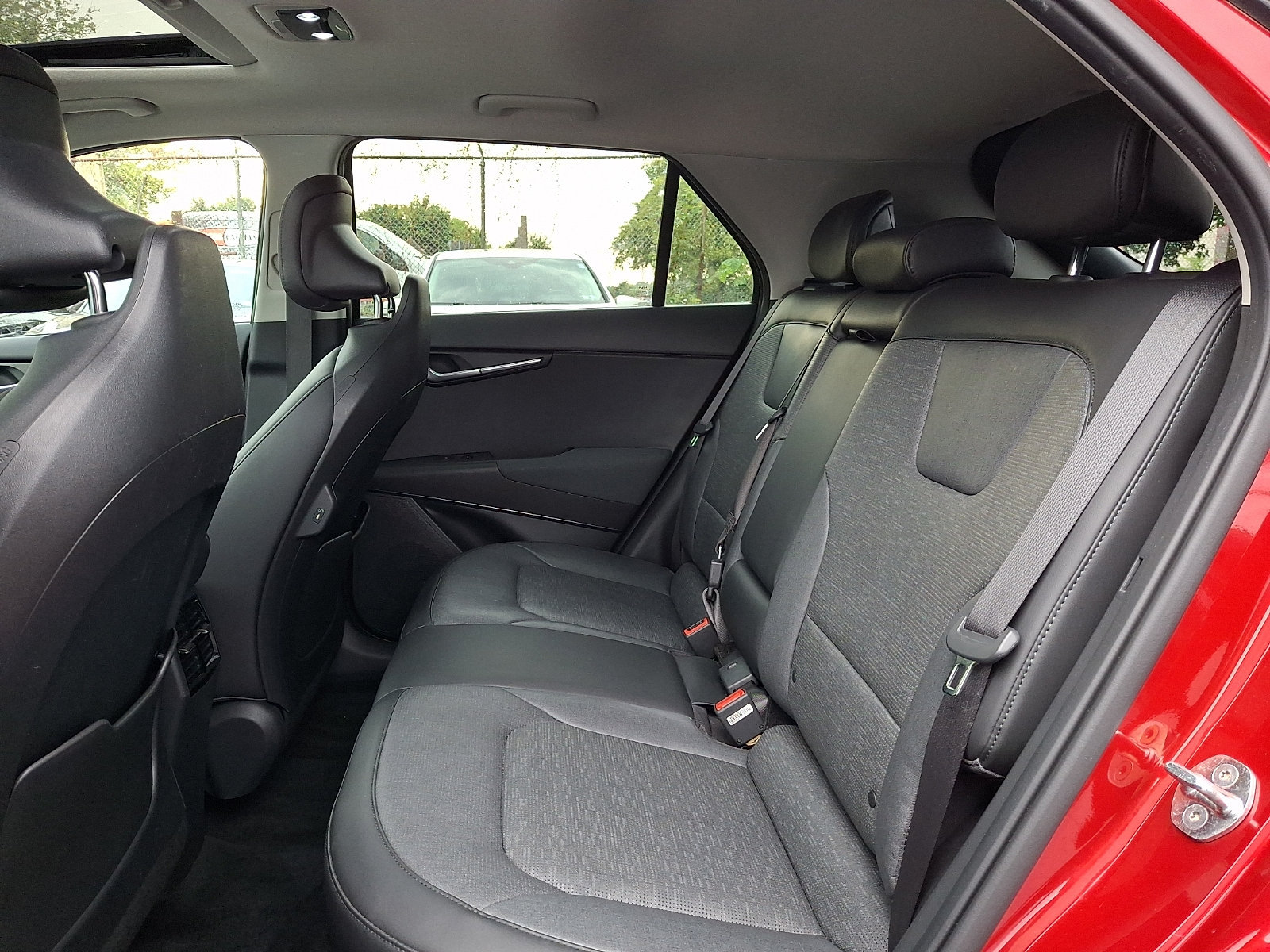 Used 2023 Kia Niro Wave w/ Wave Preserve Package FWD image 10