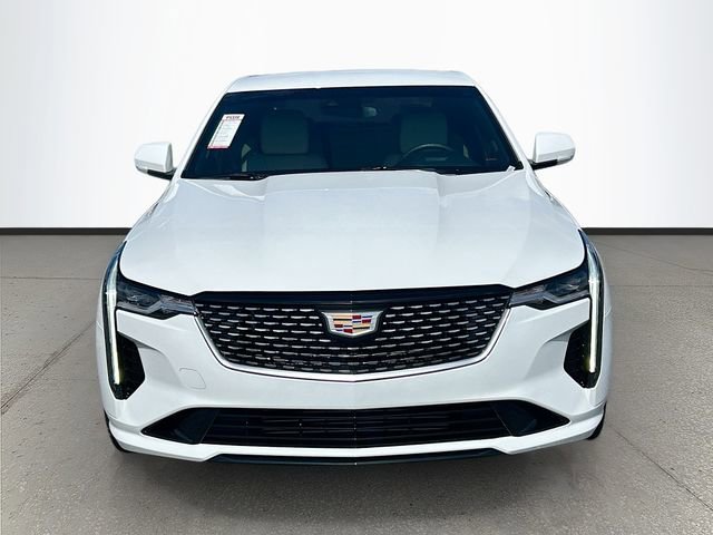 Used 2026 Cadillac CT4 Luxury RWD image 2