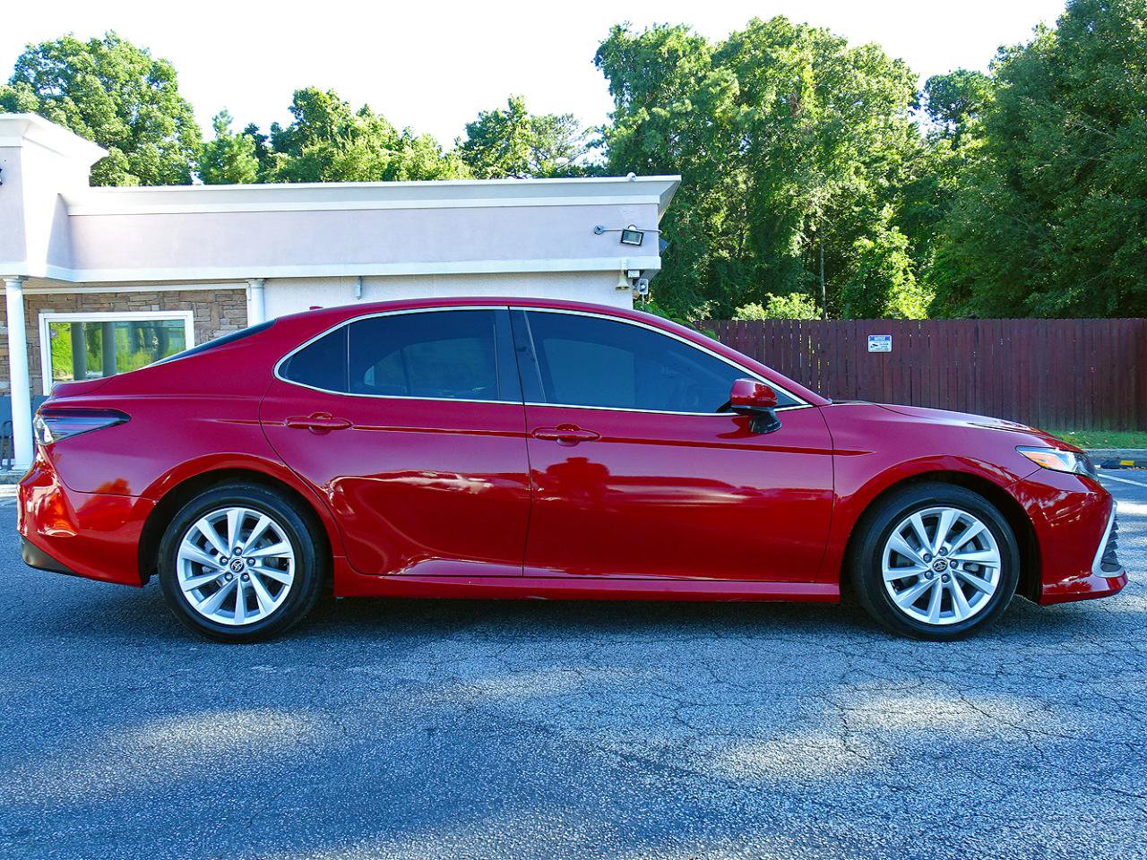 Used 2023 Toyota Camry LE FWD image 8