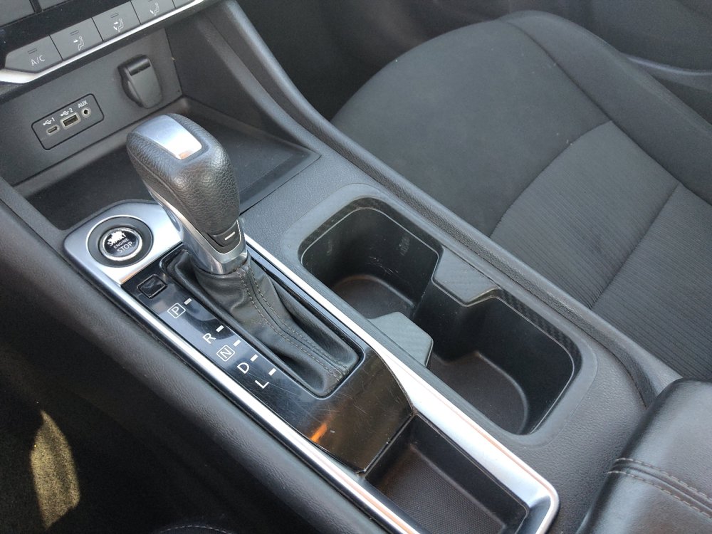 Used 2022 Nissan Sentra SV FWD image 26