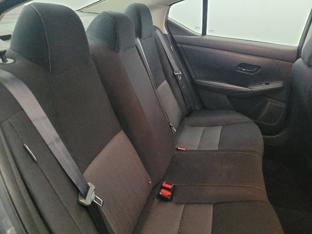 Used 2025 Nissan Sentra SV FWD image 19