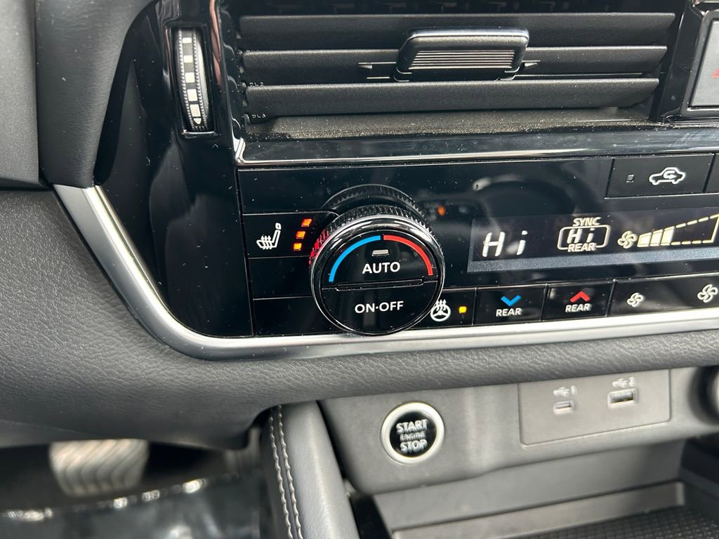 Used 2023 Nissan Rogue SL w/ SL Premium Package image 36