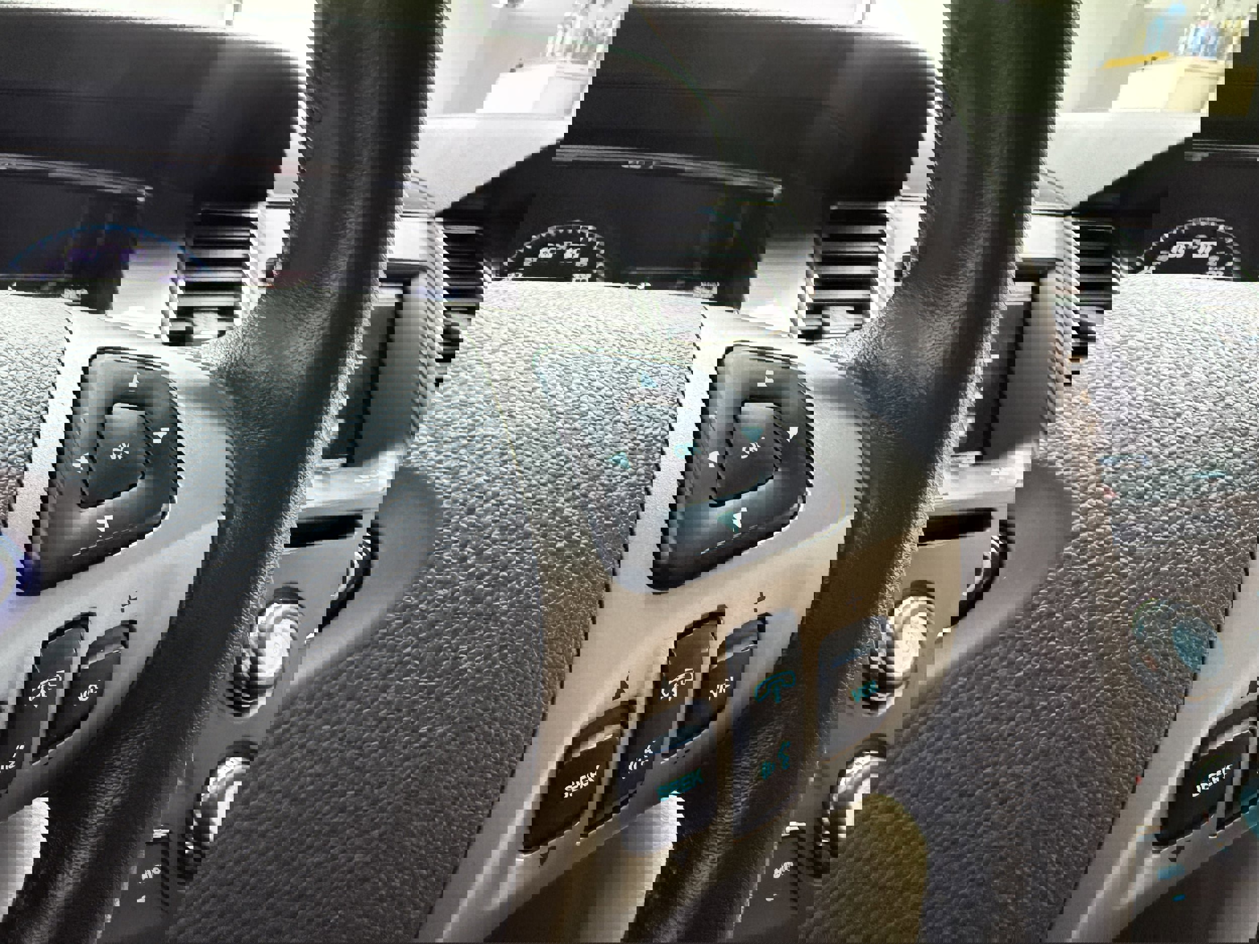 Used 2015 Ford Taurus SEL w/ Equipment Group 201A image 15