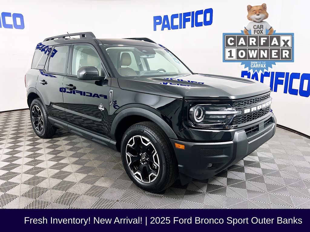 Used 2025 Ford Bronco Sport Outer Banks AWD/4WD image 1