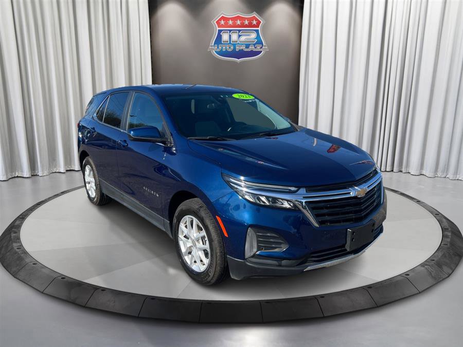 Used 2023 Chevrolet Equinox LT w/ Driver Convenience Package image 3