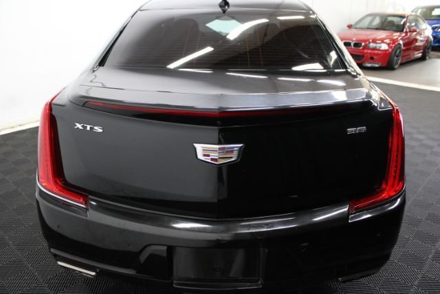 Used 2018 Cadillac XTS Luxury FWD image 7