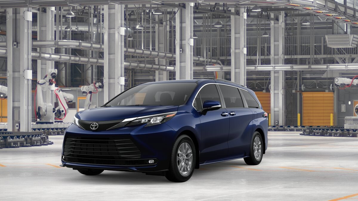 New 2026 Toyota Sienna XLE AWD/4WD image 1