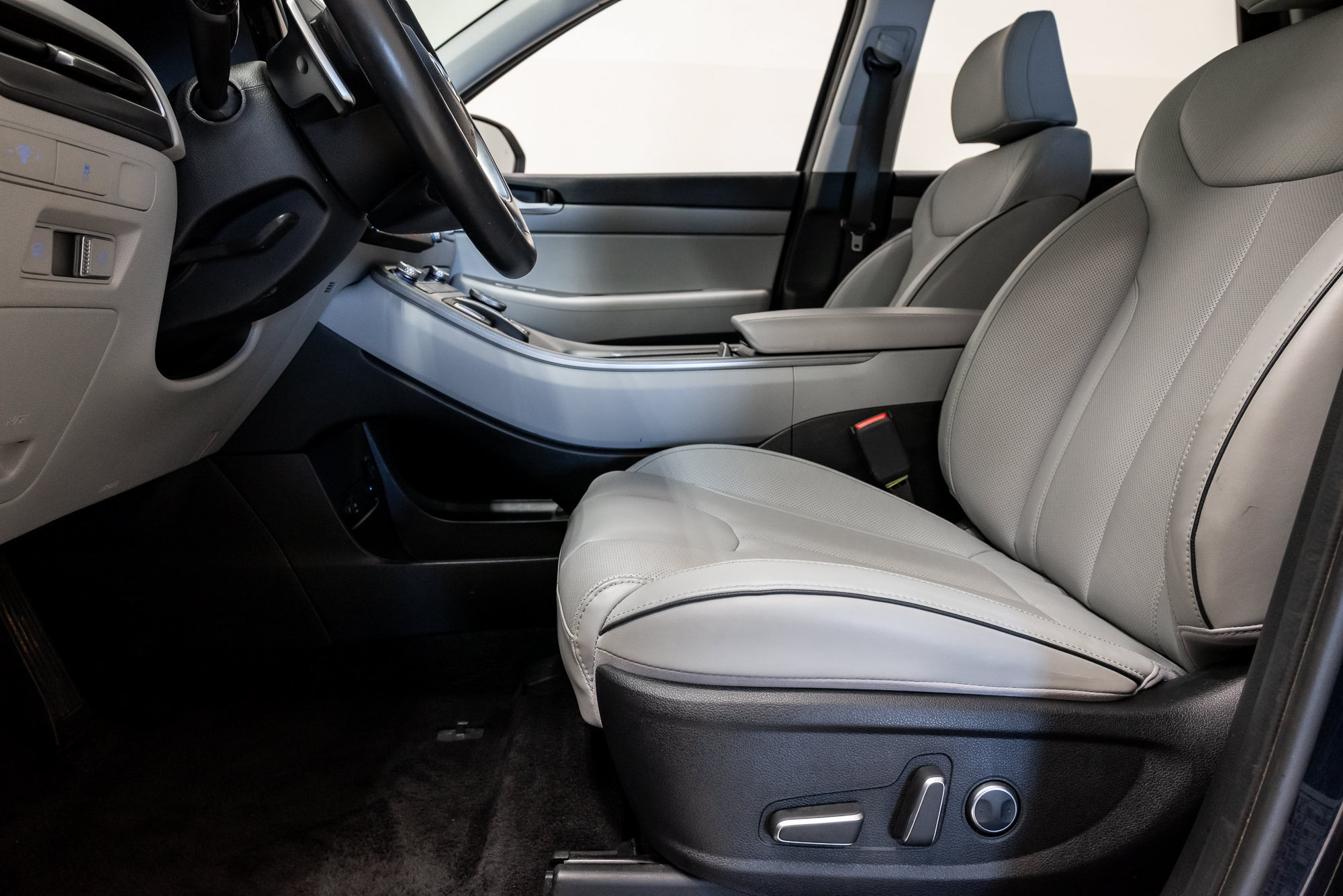 Used 2025 Hyundai Palisade SEL FWD image 11
