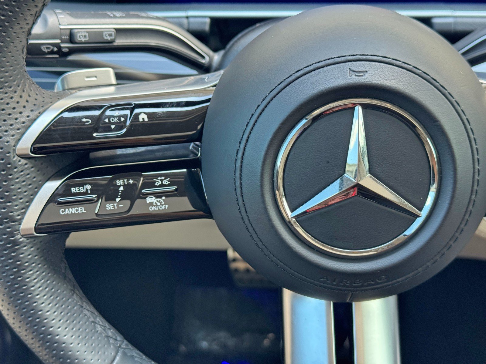 Used 2024 Mercedes-Benz GLS 580 4MATIC image 22