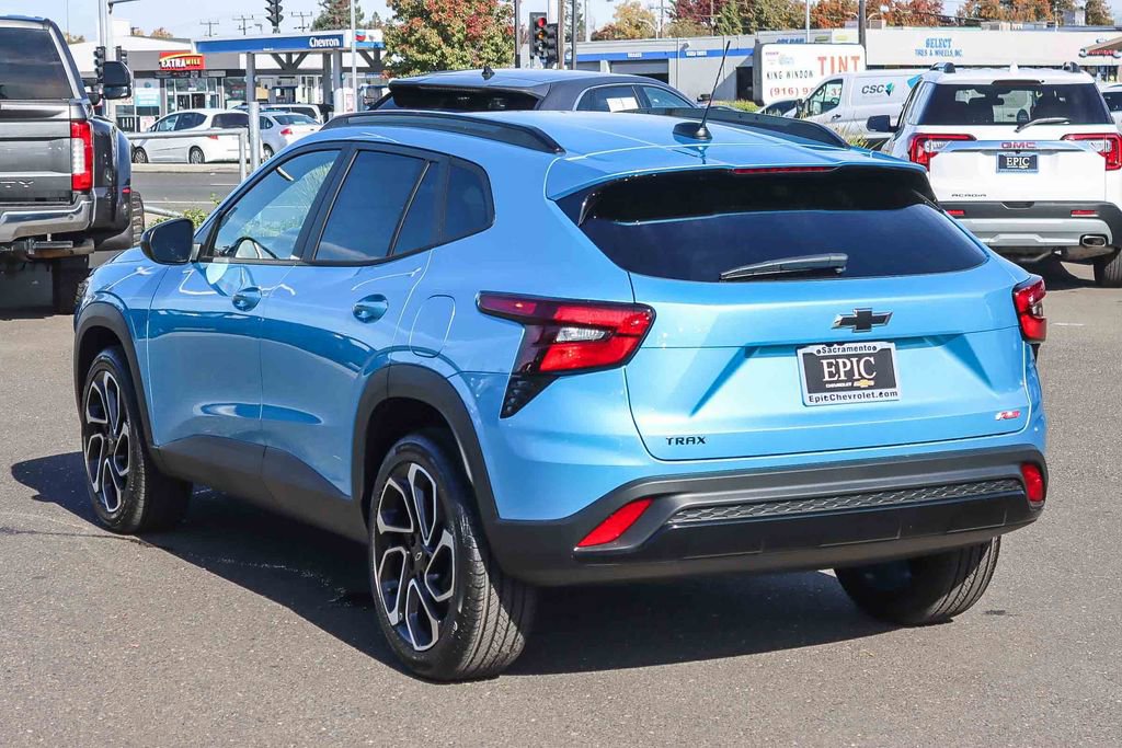 New 2026 Chevrolet Trax RS image 2