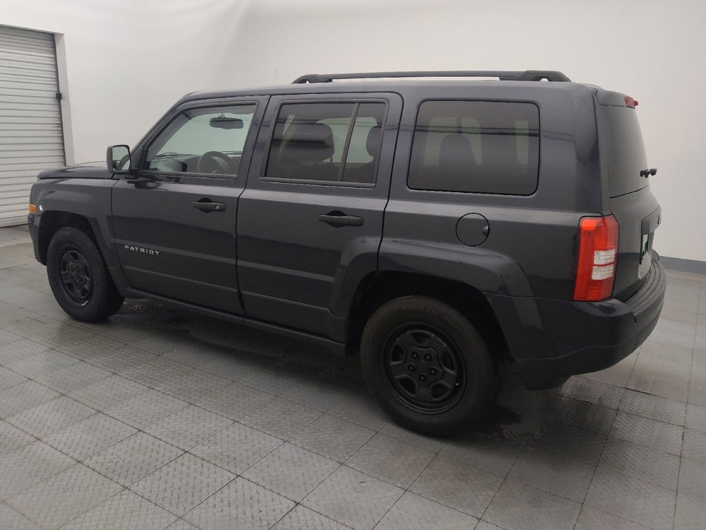 Used 2016 Jeep Patriot Sport FWD image 3
