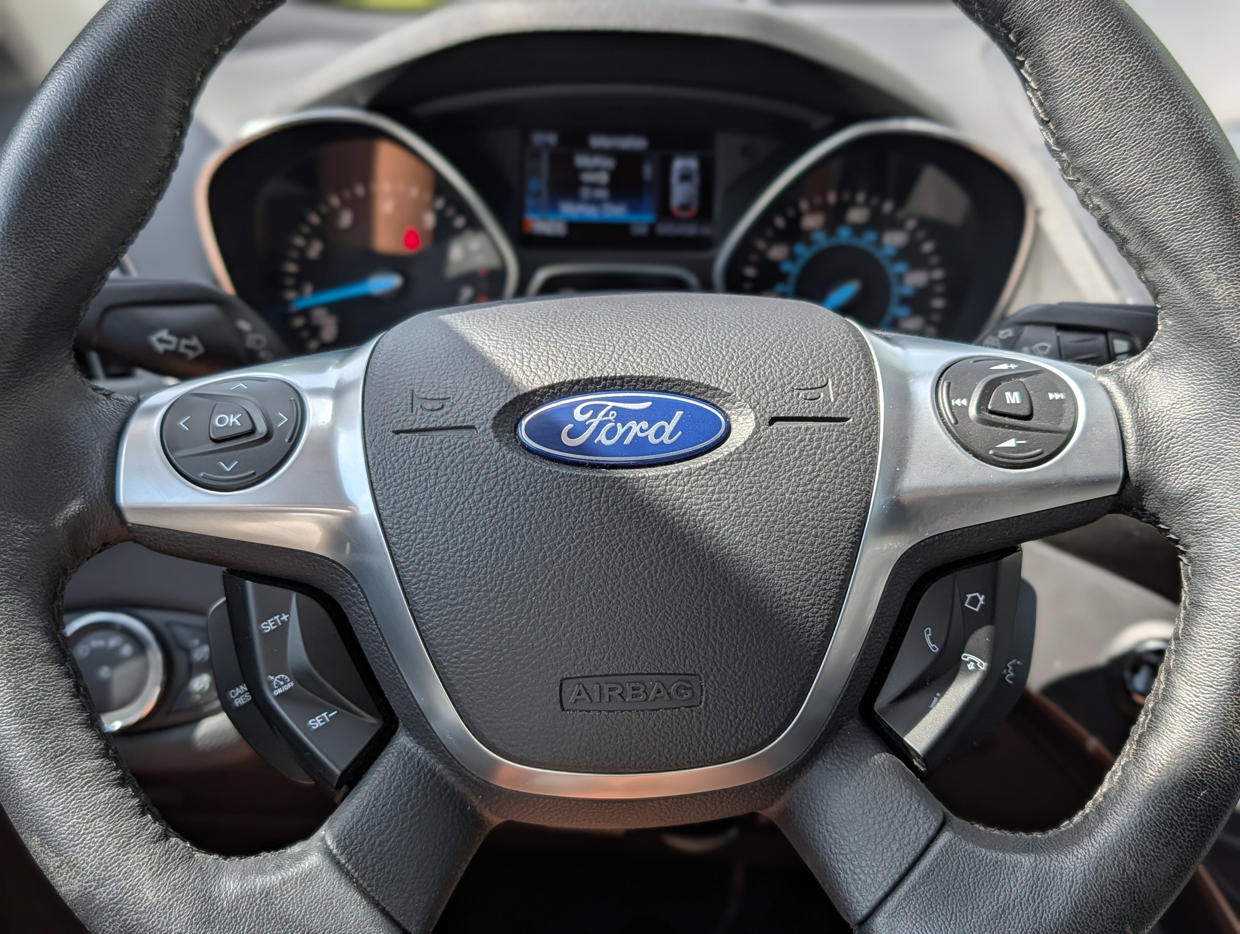 Used 2014 Ford Escape Titanium image 22