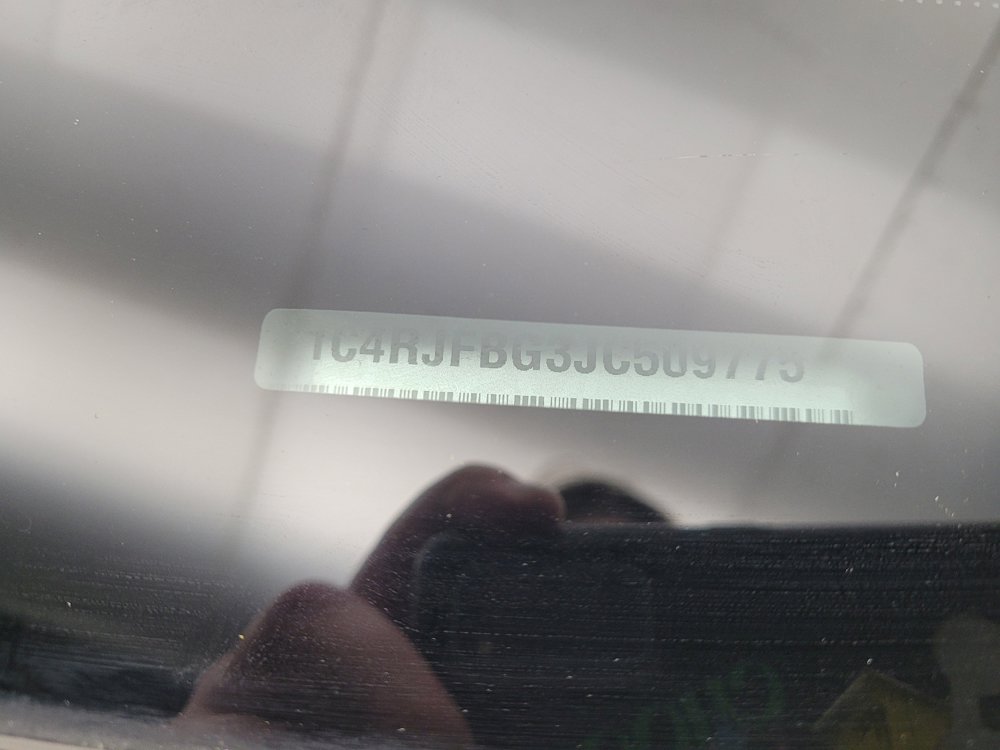 Used 2018 Jeep Grand Cherokee Limited image 33