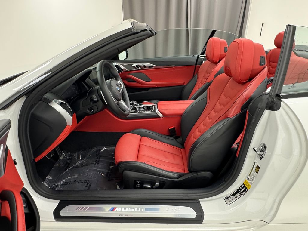 Used 2022 BMW M850i xDrive Convertible w/ Driving Assistance Package image 18