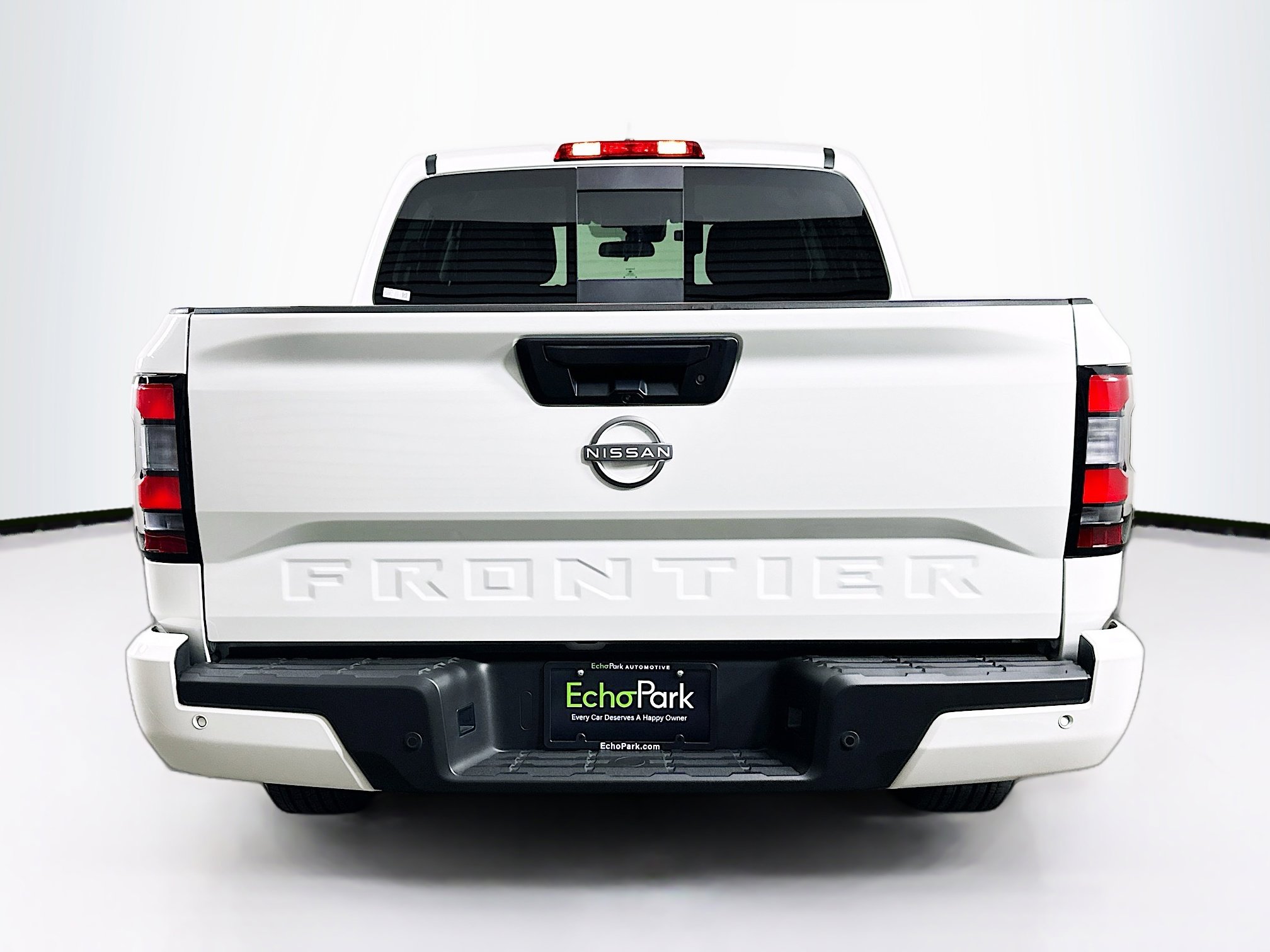Used 2025 Nissan Frontier SV image 7