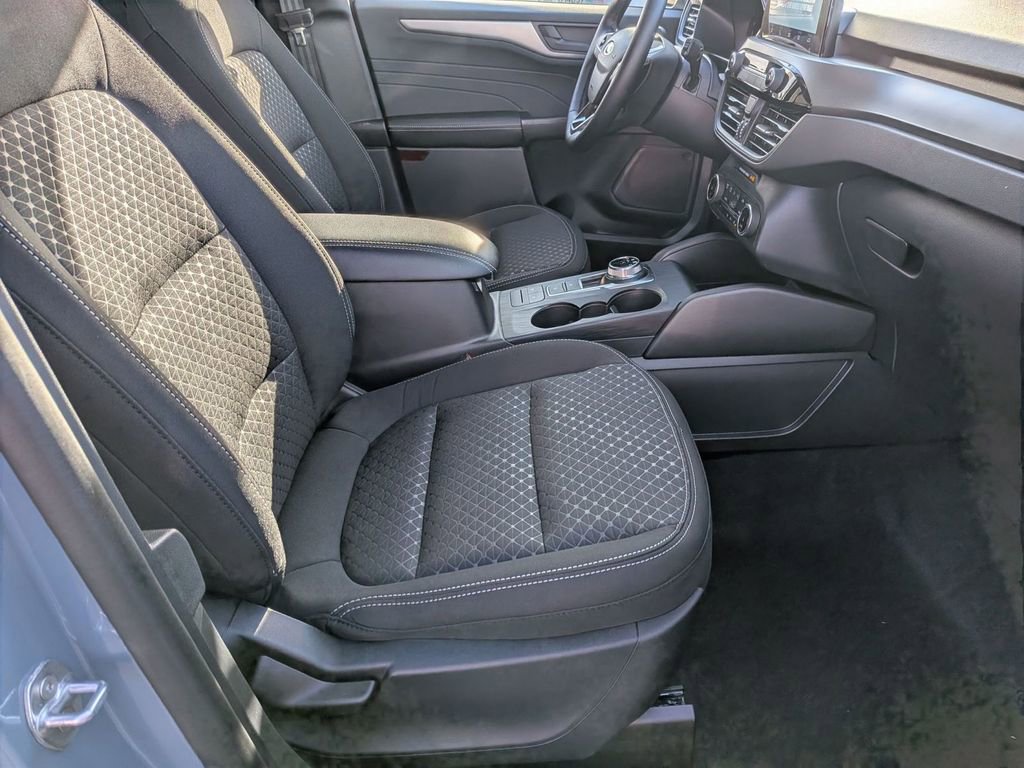 New 2026 Ford Escape Active w/ Cold Weather Package AWD/4WD image 44