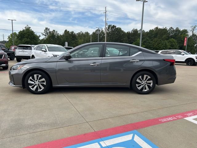 Used 2024 Nissan Altima 2.5 S FWD image 5
