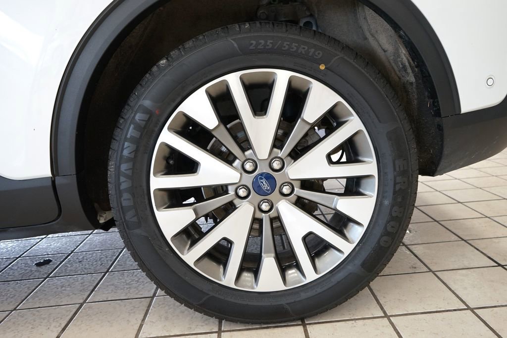 Used 2020 Ford Escape Titanium image 58