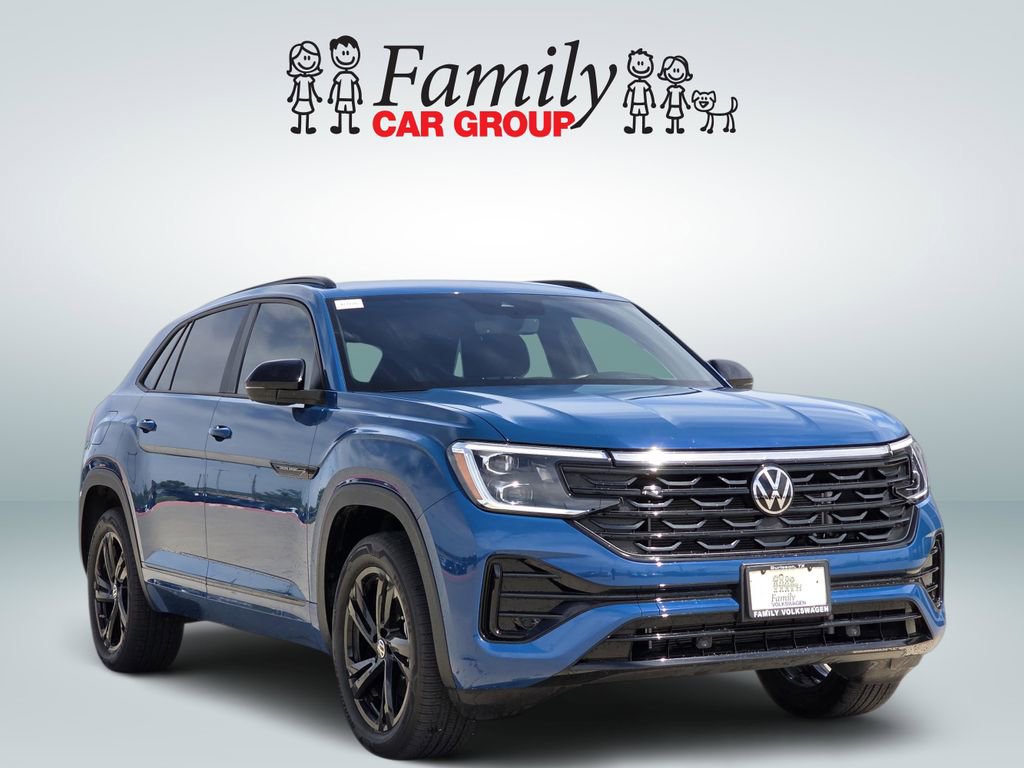 Used 2025 Volkswagen Atlas Cross Sport SEL R-Line AWD/4WD image 2
