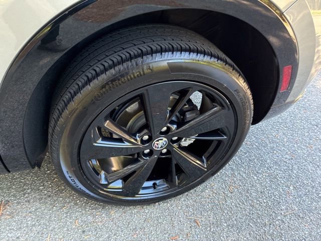 Used 2023 Buick Envision Essence w/ Sport Touring Package FWD image 13