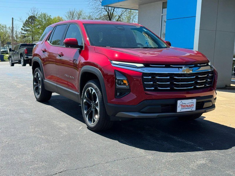 New 2026 Chevrolet Equinox LT image 2