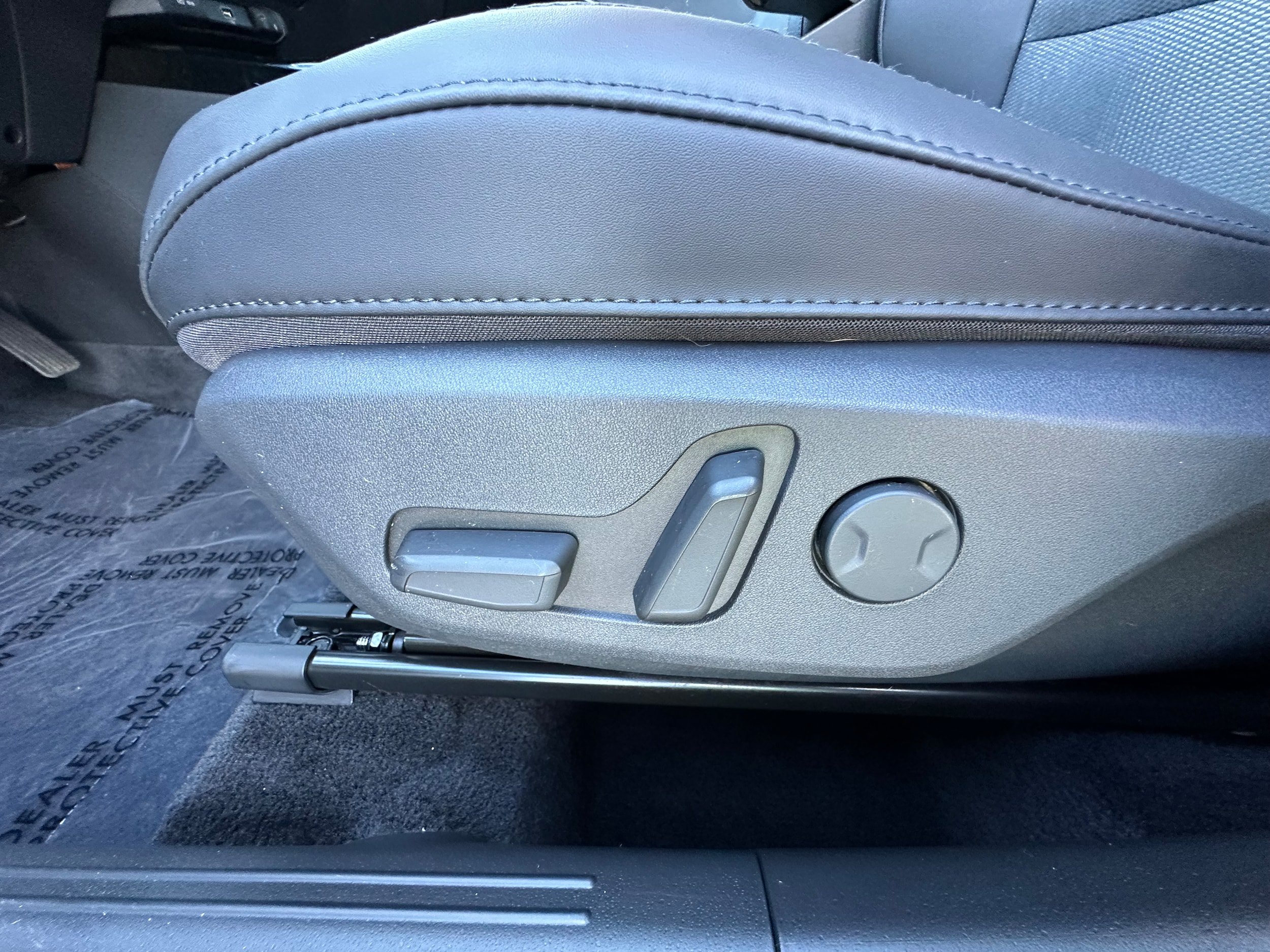 Used 2023 Kia Niro EX w/ EX Cold Weather Package FWD image 24