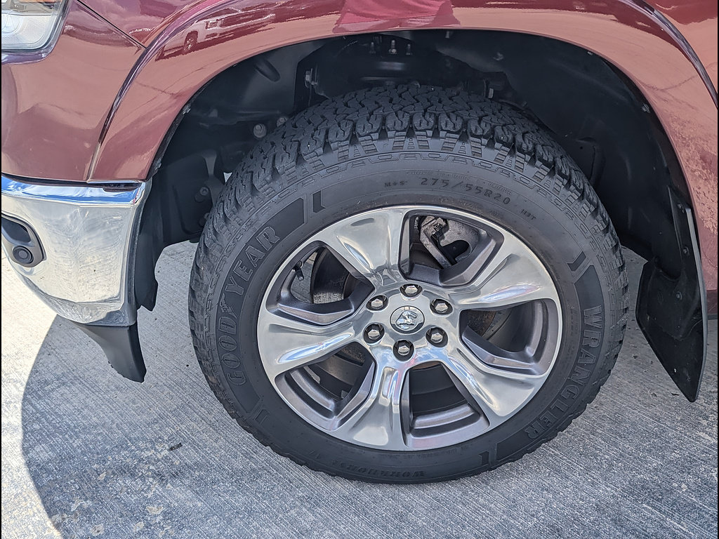 Used 2020 RAM 1500 Laramie AWD/4WD image 17