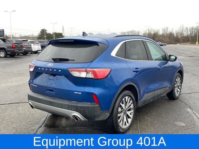 Used 2022 Ford Escape Titanium image 3
