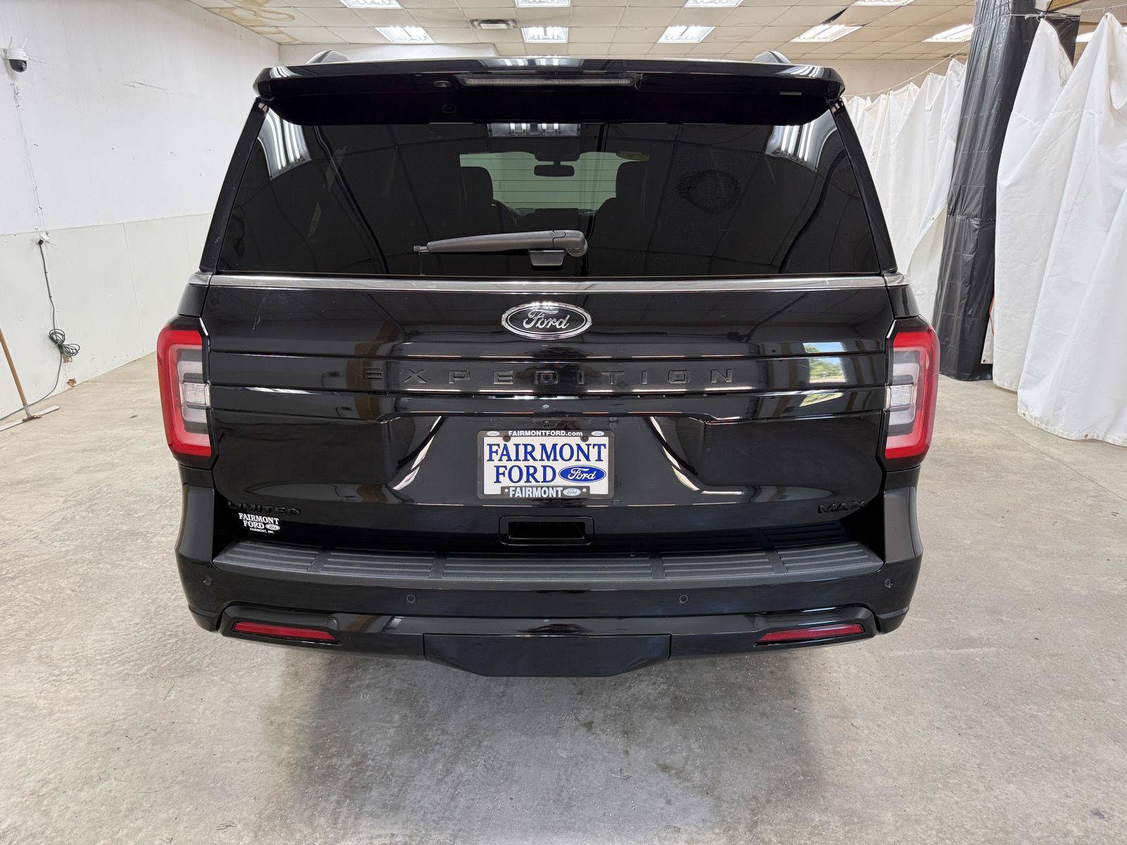 Used 2024 Ford Expedition Max Limited AWD/4WD image 6