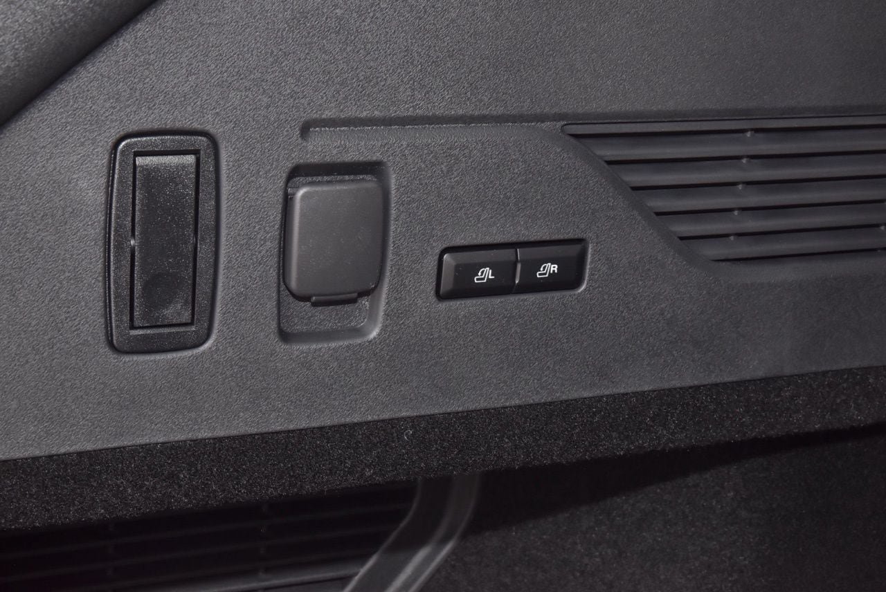 New 2026 Lincoln Nautilus Premier AWD/4WD image 37