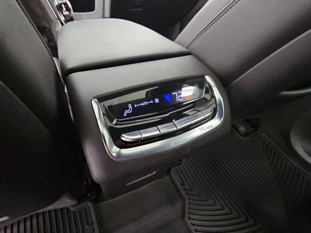 Used 2021 Cadillac XT6 Premium Luxury FWD image 33