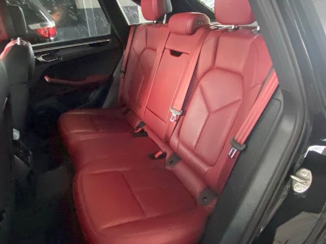 Used 2024 Porsche Macan image 25