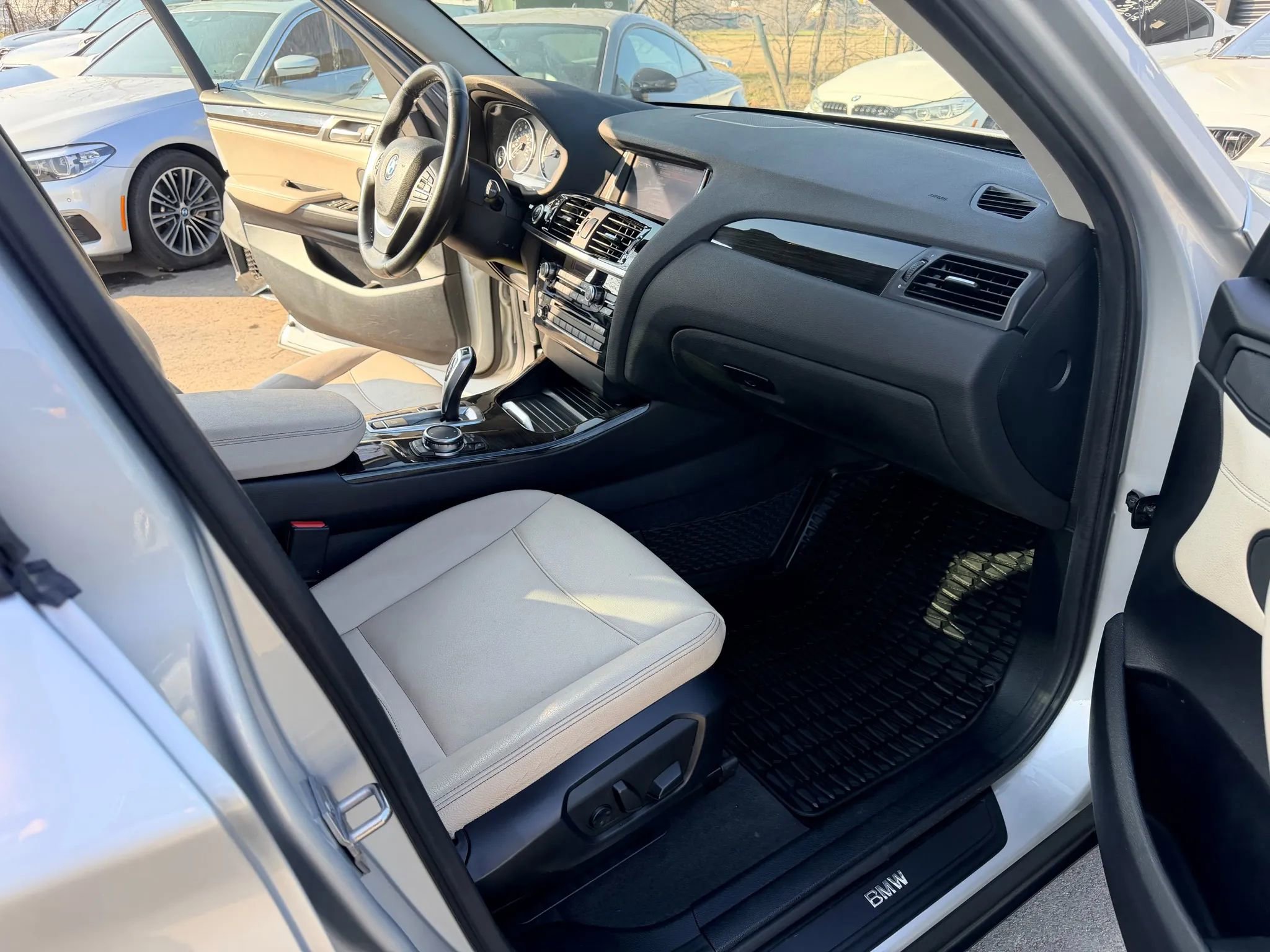 Used 2015 BMW X3 xDrive28i image 16