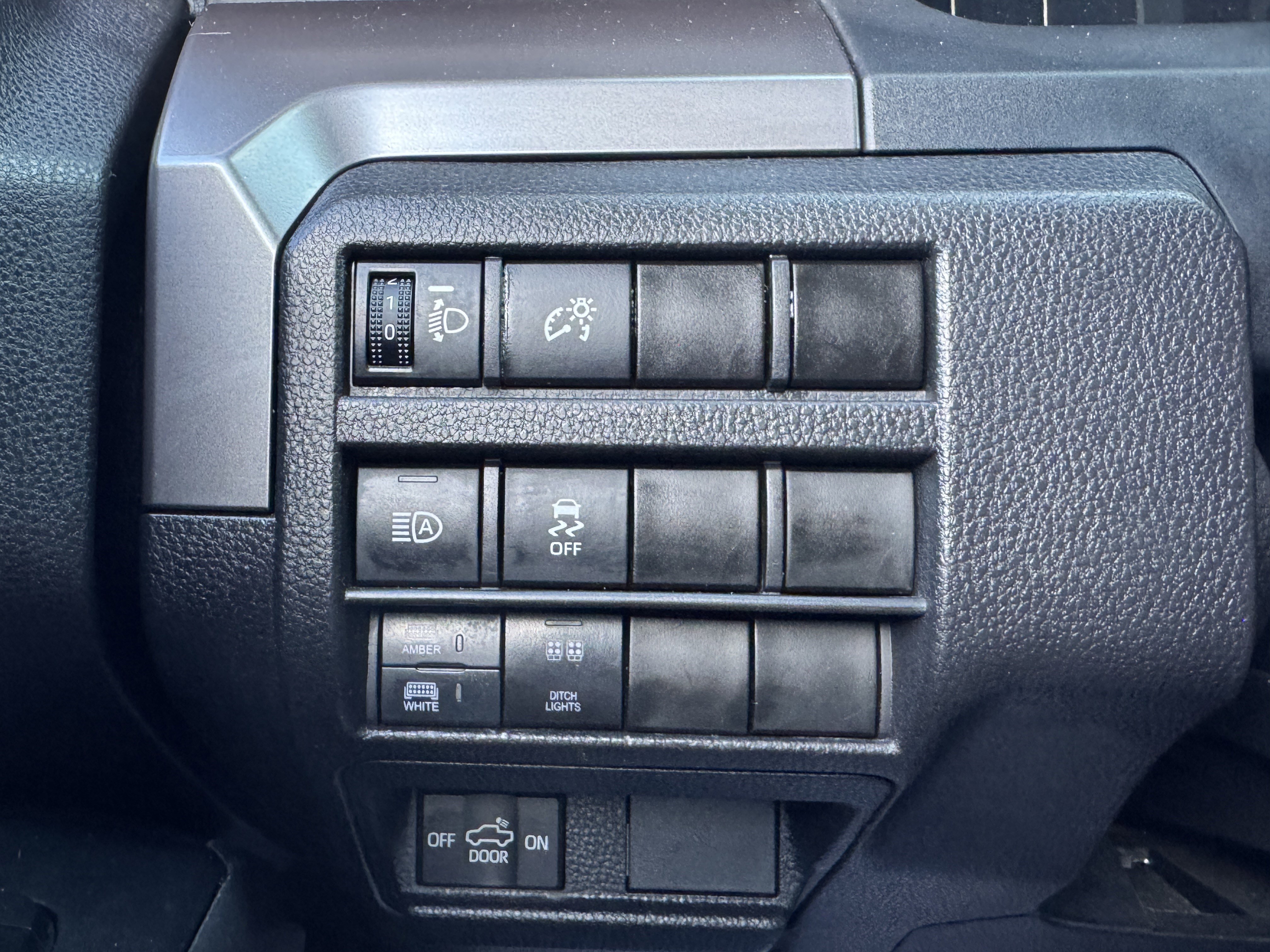 Certified 2024 Toyota Tacoma SR5 image 32